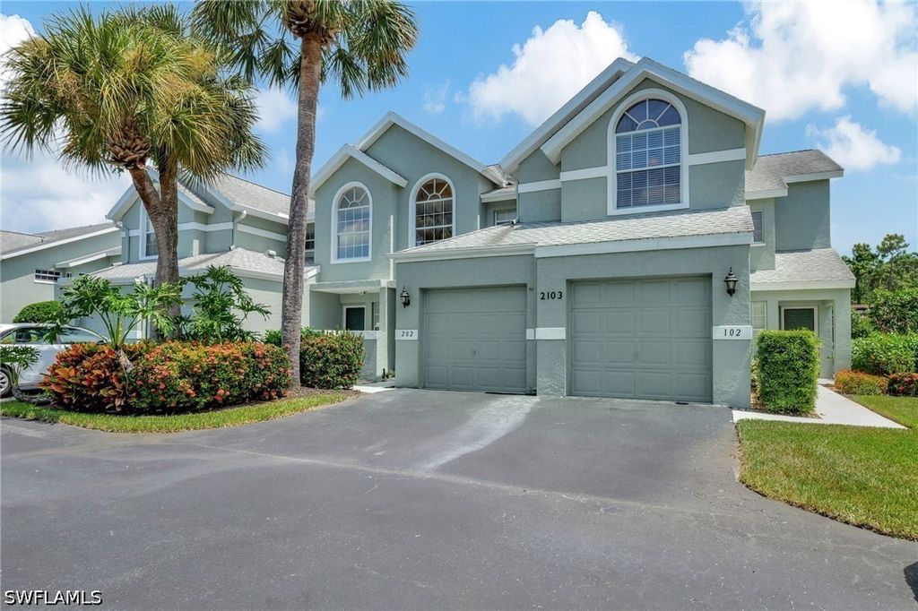 2103 Tama Cir 202, Naples