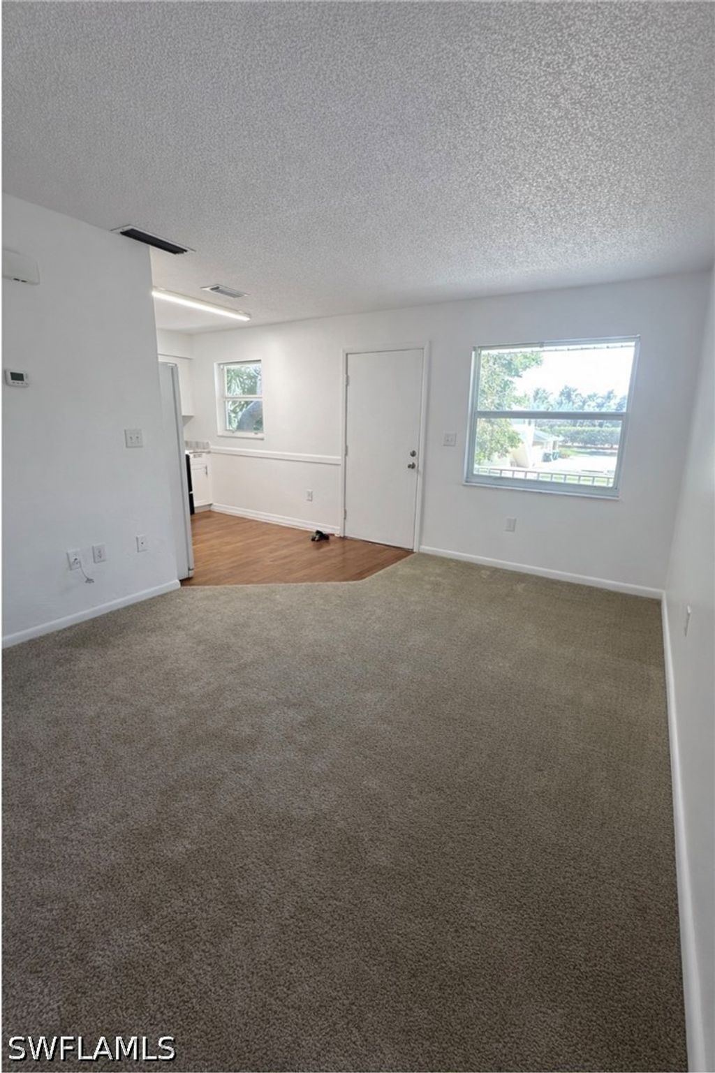 3325 Airport Rd N J6, Naples