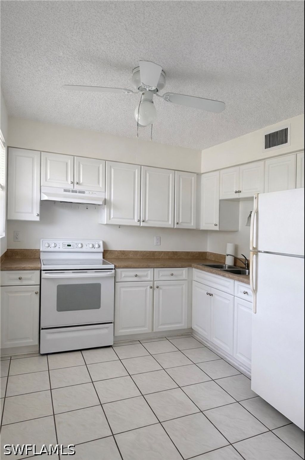 3325 Airport Rd N R3, Naples