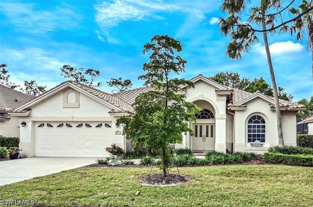 6545 Chestnut Cir, Naples