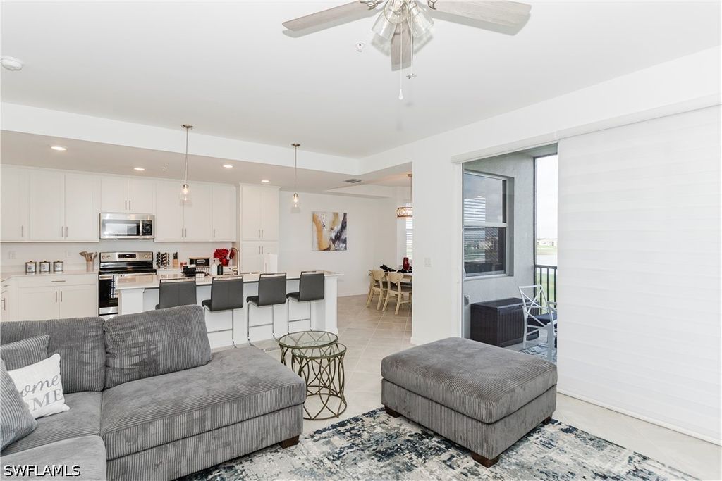 5749 Double Eagle Cir 4536, Ave Maria