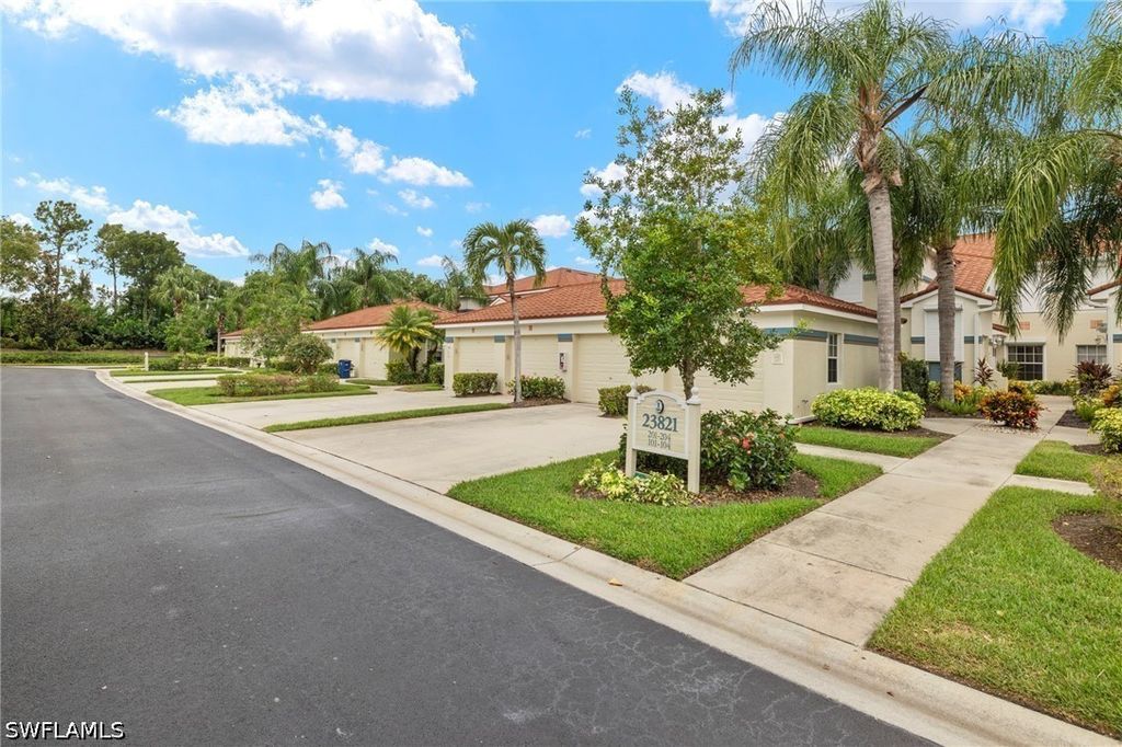 23821 Marbella Bay Rd 102, Estero