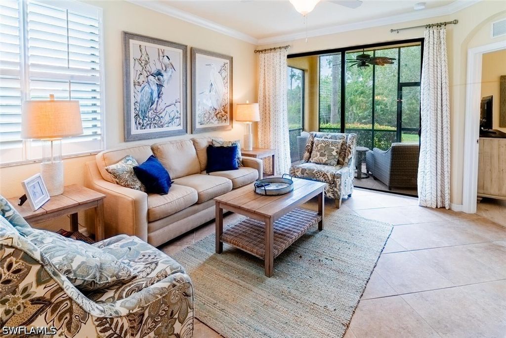 9826 Giaveno Cir 1511, Naples