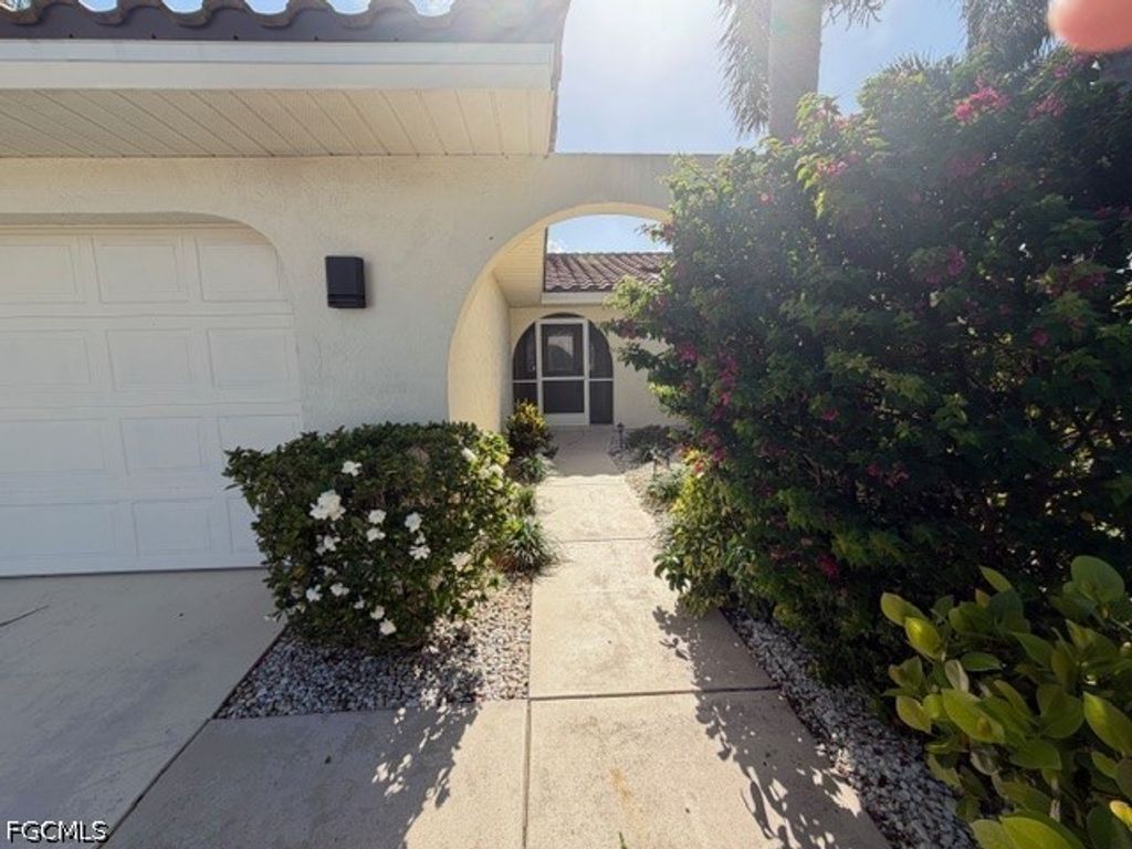 4011 Sw 2nd Ave, Cape Coral