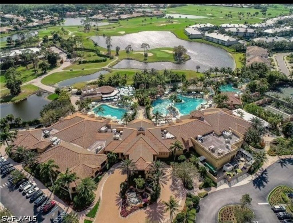 8125 Celeste Dr 5113, Naples
