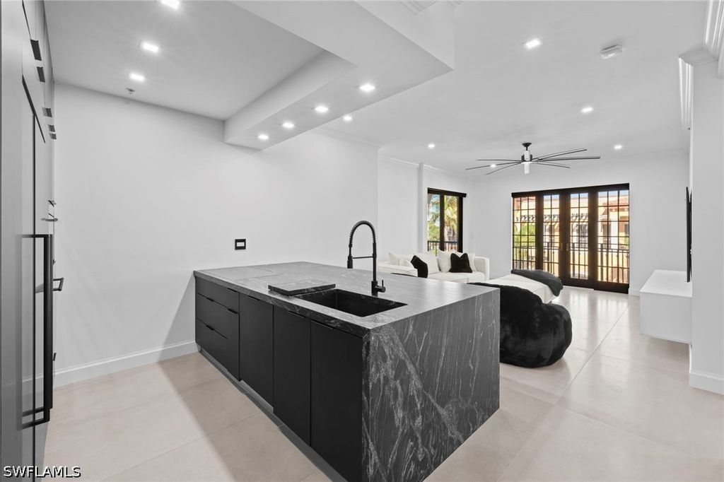 23191 Fashion Dr 8106, Estero