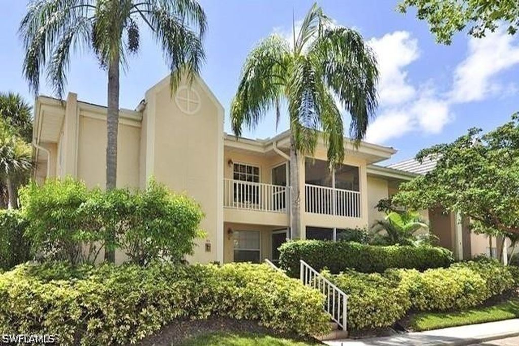 5635 Turtle Bay Dr 6, NAPLES