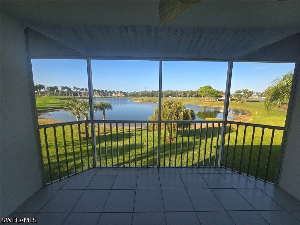 9175 Michael Cir 4, NAPLES