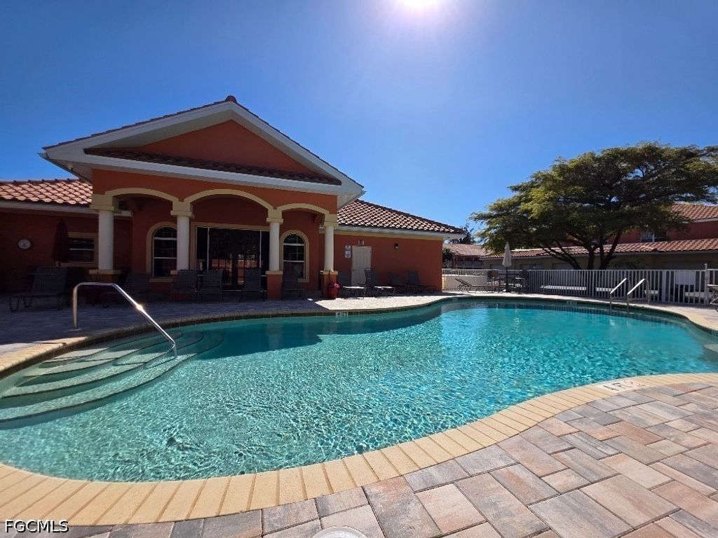 15999 Mandolin Bay Dr 202, Fort Myers