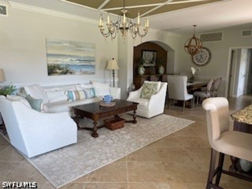 3149 Aviamar Cir 101, Naples