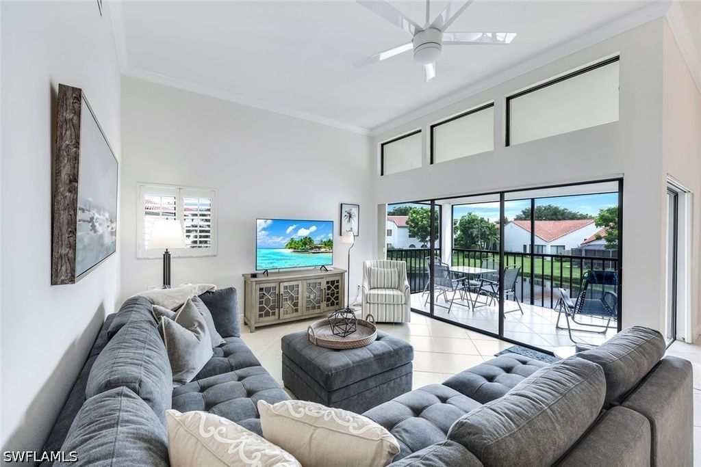 631 Beachwalk Cir F204, Naples
