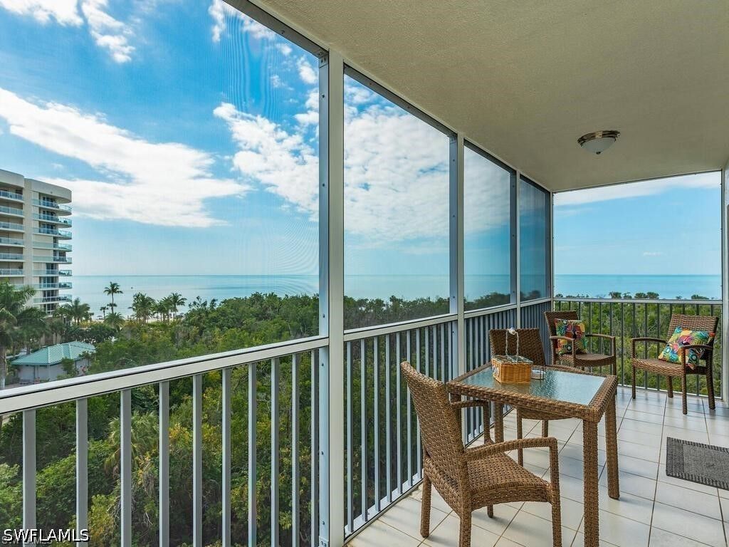 1 Bluebill Ave 709, NAPLES
