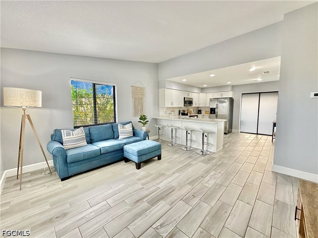 4903 Vincennes St 210, Cape Coral