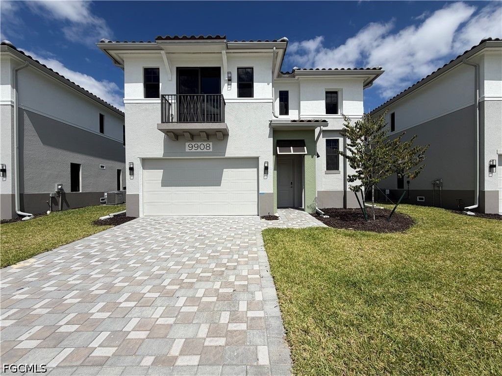 9908 Portofino Vineyards Dr, Fort Myers