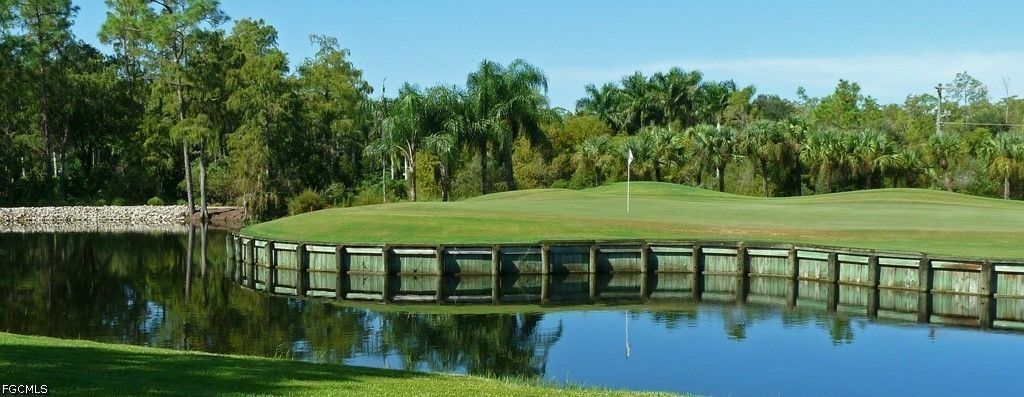 9411 Old Hickory Cir, Fort Myers