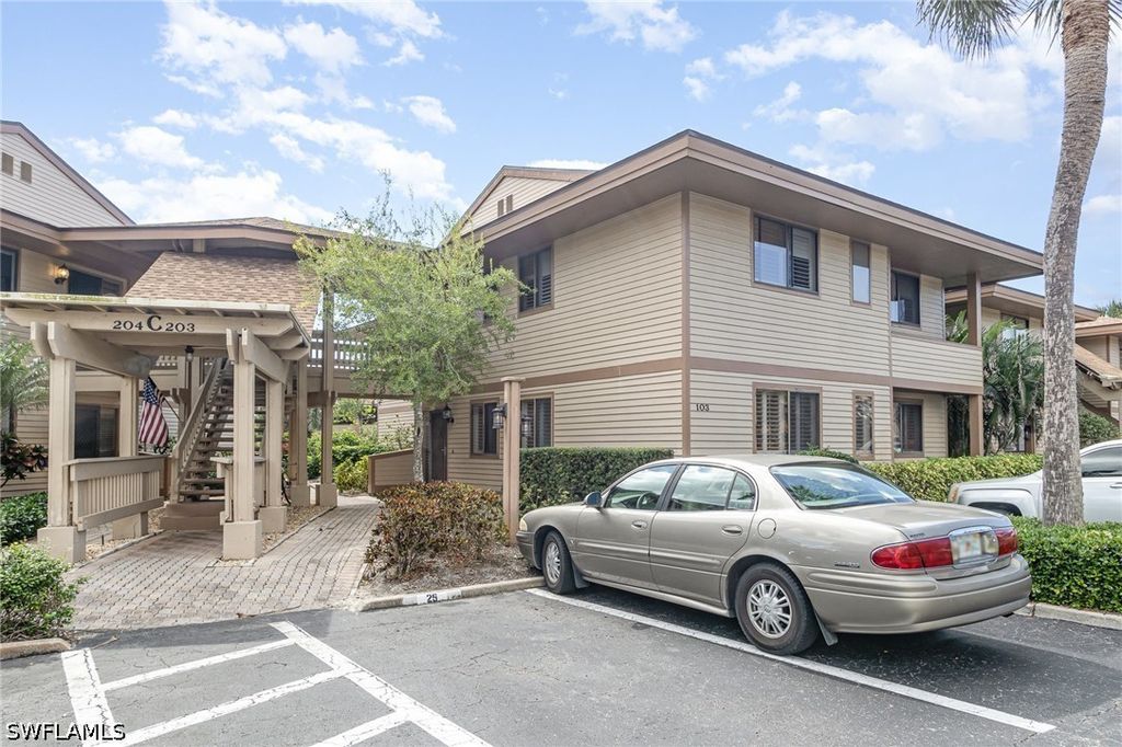 64 4th St C103, Bonita Springs