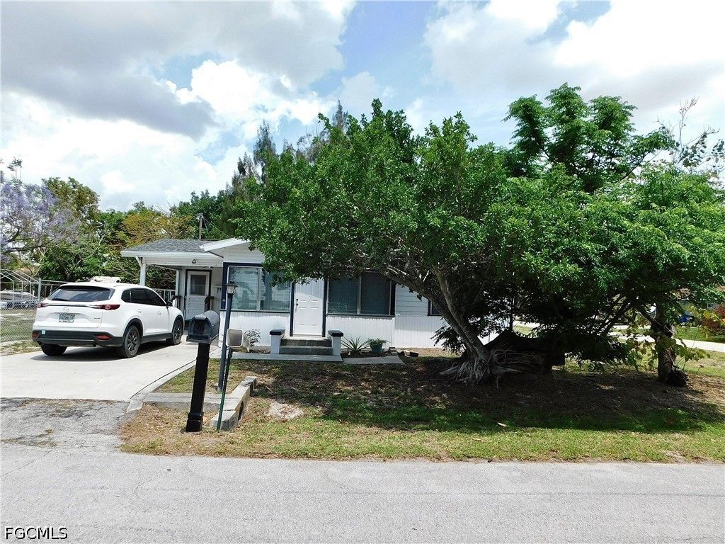 287 Poe Ave, North Fort Myers