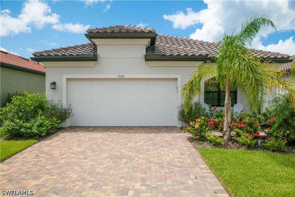1555 Marton Ct, Naples