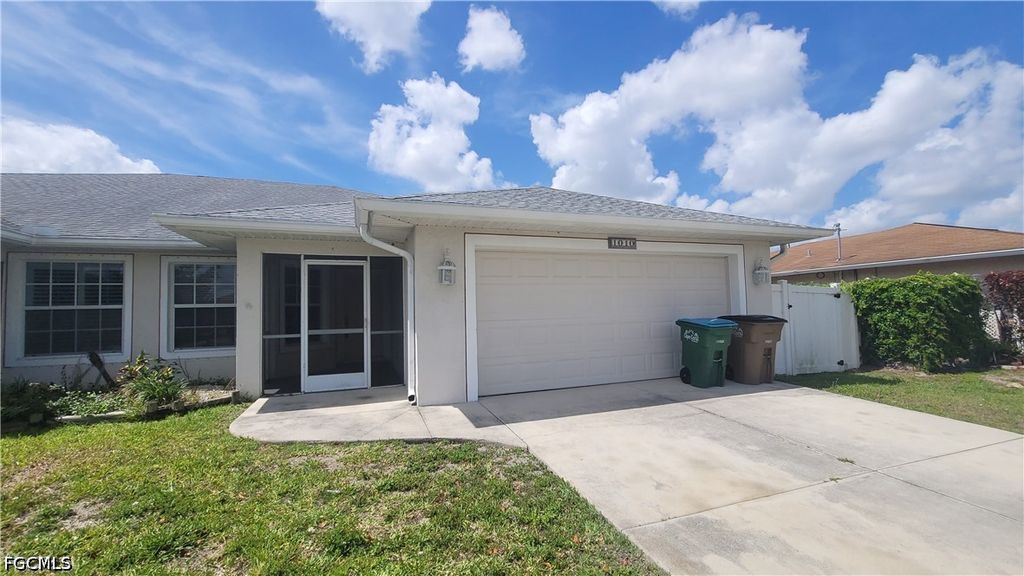 1010 Se 12th Ter, Cape Coral