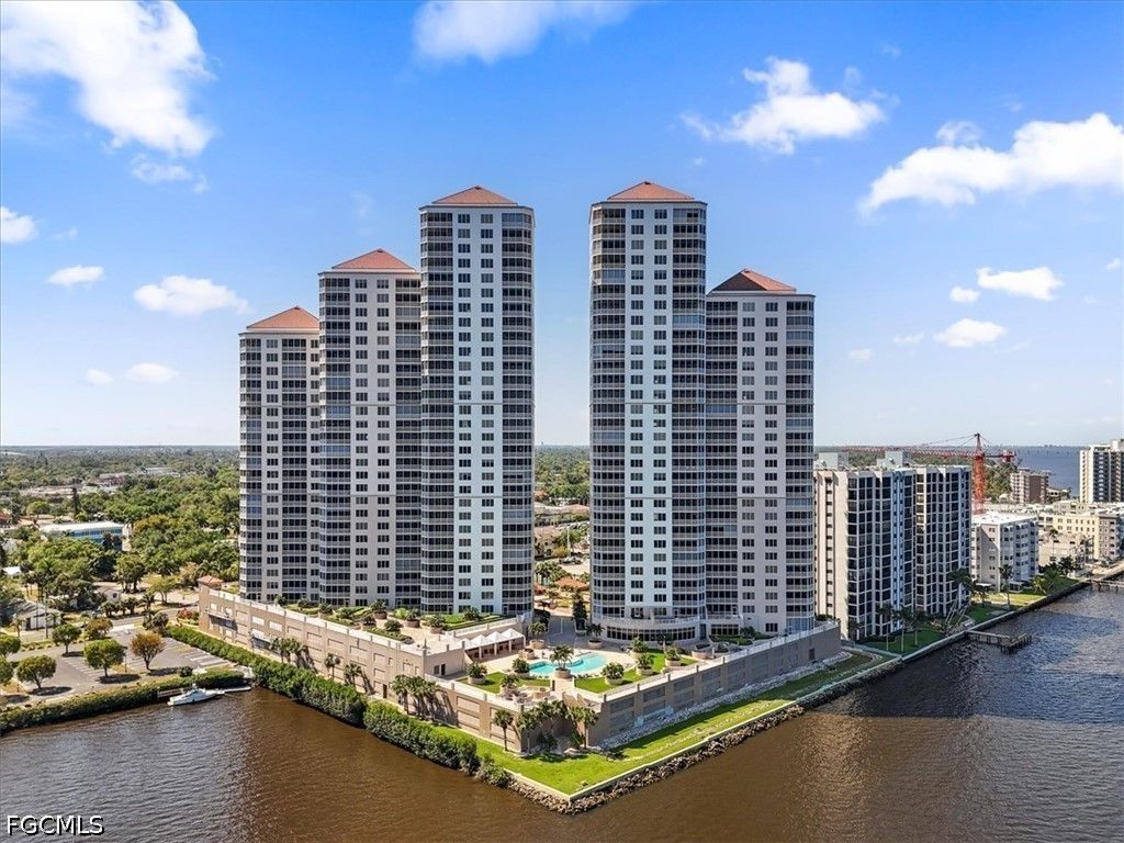 2104 W 1st St 2503, Fort Myers