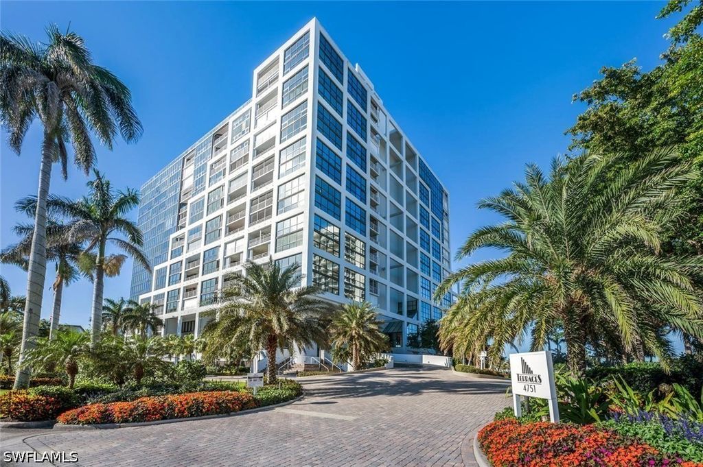 4751 Gulf Shore Blvd N Ph7, Naples