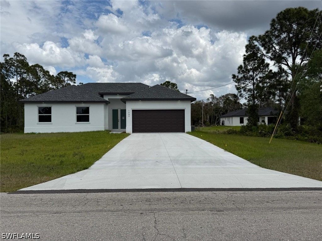 1089 Eisenhower Blvd, Lehigh Acres