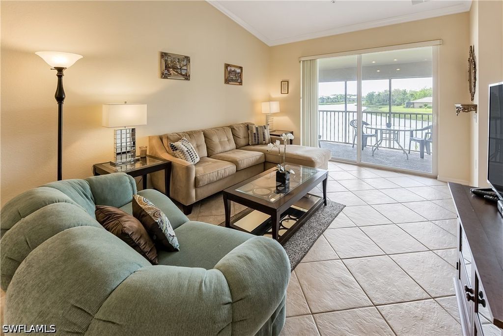 19950 Barletta Ln N 1126, Estero
