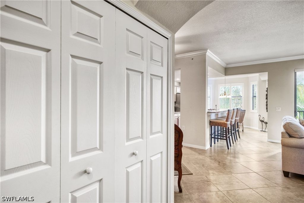 9715 Acqua Ct 136, Naples