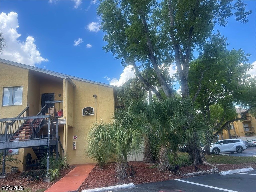 2875 Winkler Ave 511, Fort Myers