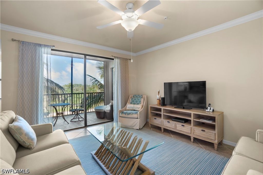 9816 Giaveno Cir 1336, Naples