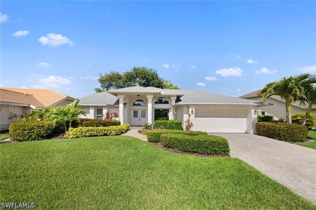 22361 Fountain Lakes Blvd, Estero