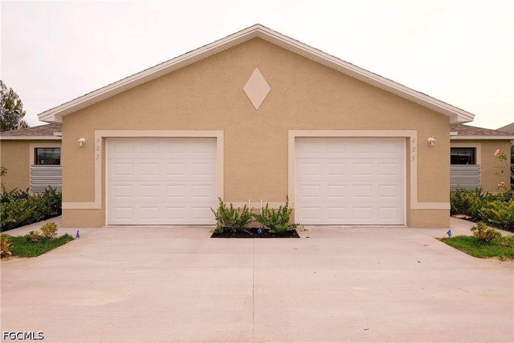 615 Se 6th Ter, Cape Coral