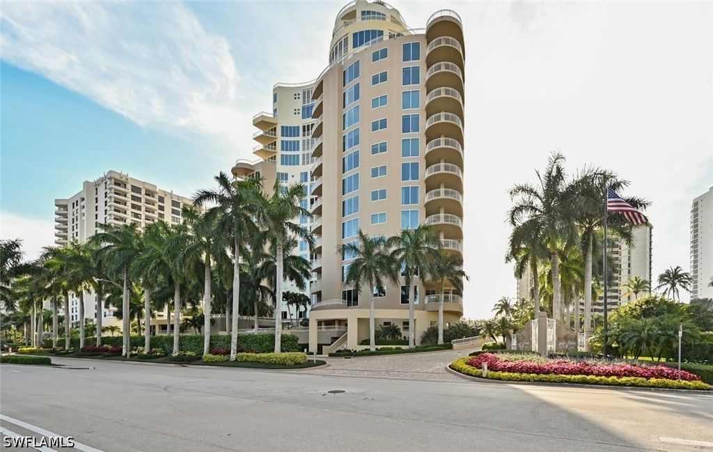 4501 Gulf Shore Blvd N 404, Naples