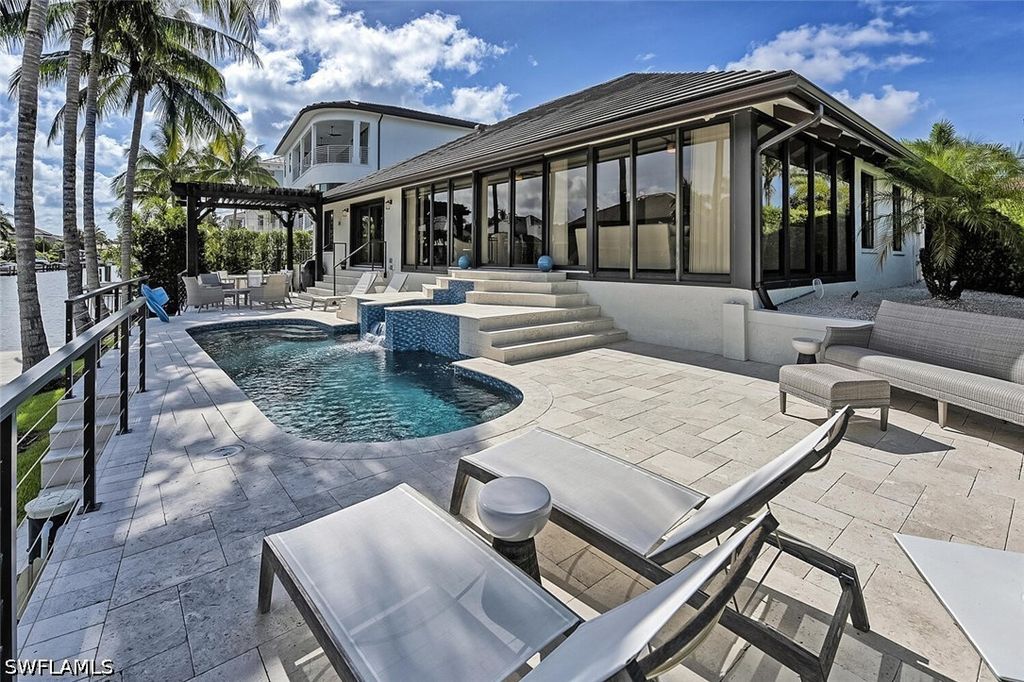 159 Conners Ave, Naples