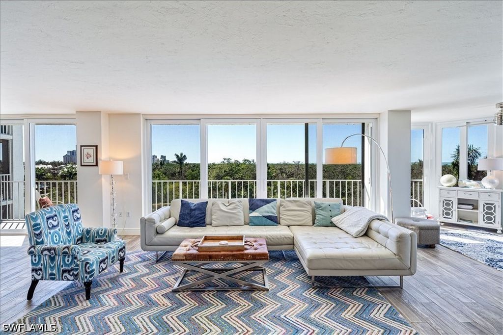 6361 Pelican Bay Blvd 305, Naples