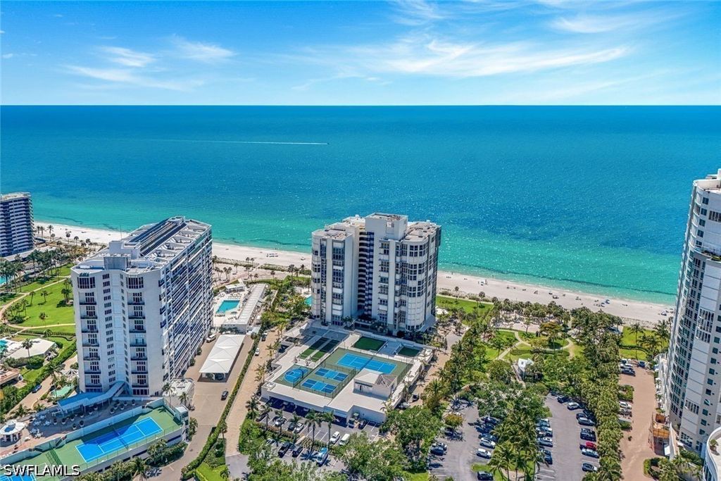 4051 Gulf Shore Blvd N 700, Naples