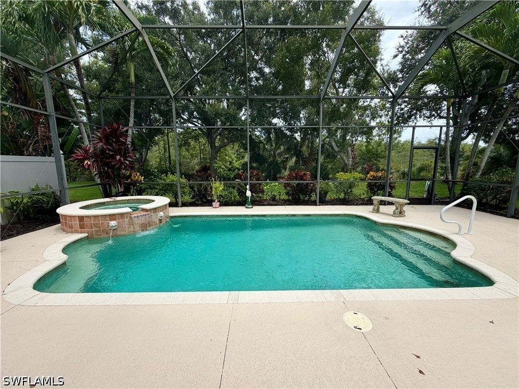 14508 Sterling Oaks Dr, Naples