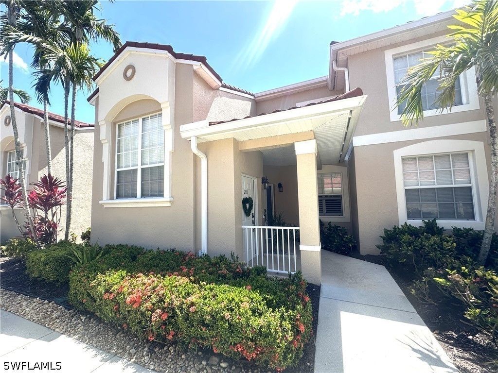 2880 Cypress Trace Cir 103, Naples