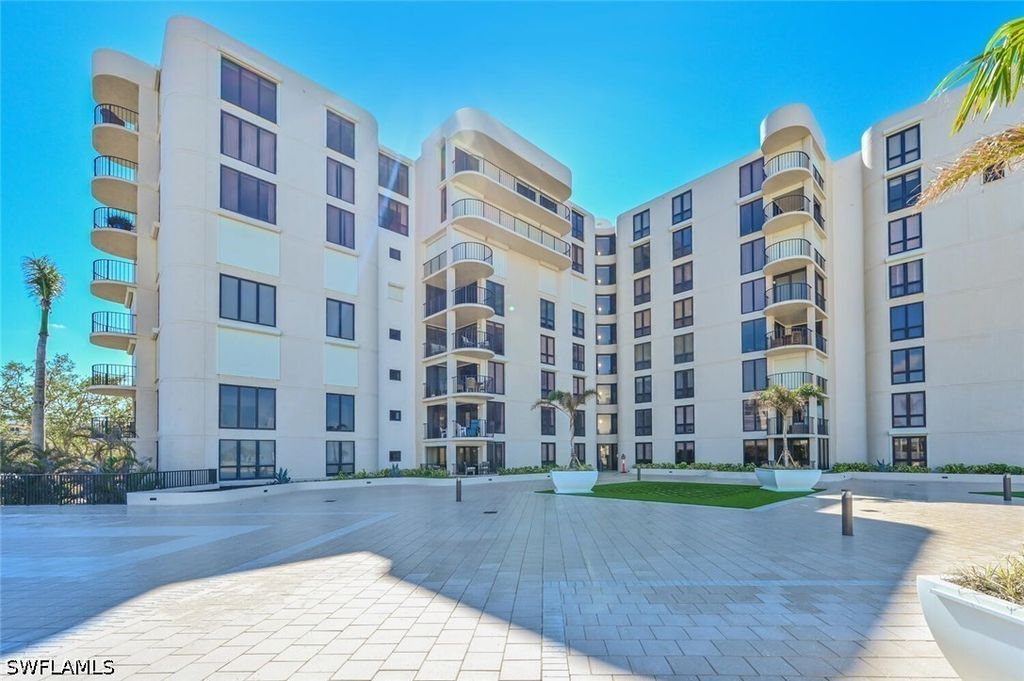 3115 Gulf Shore Blvd N 608s, Naples