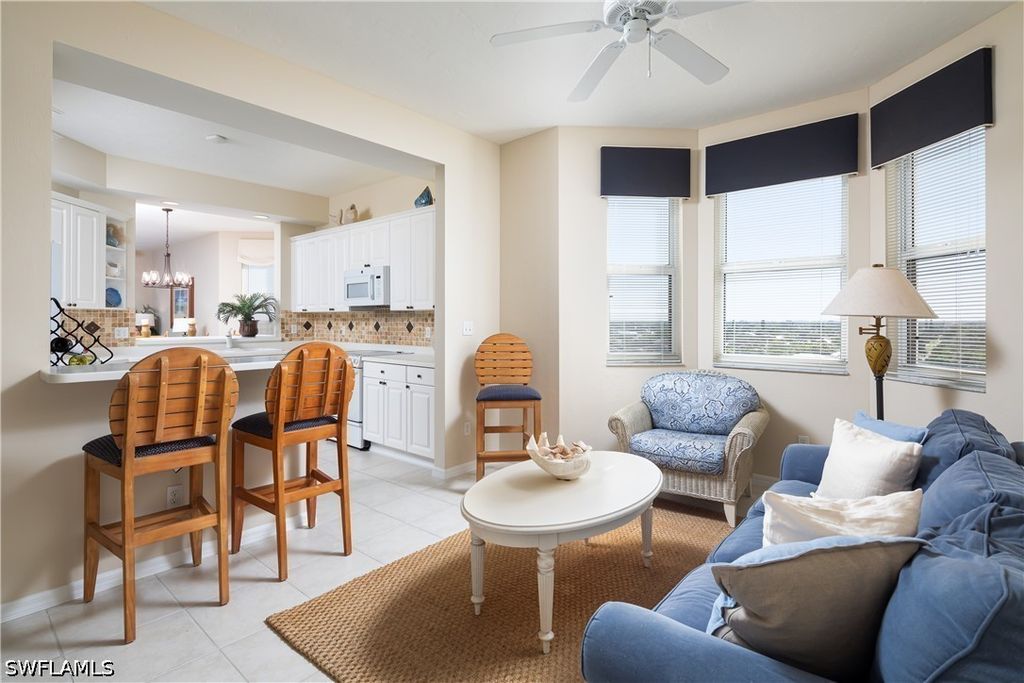 410 Flagship Dr 806, Naples