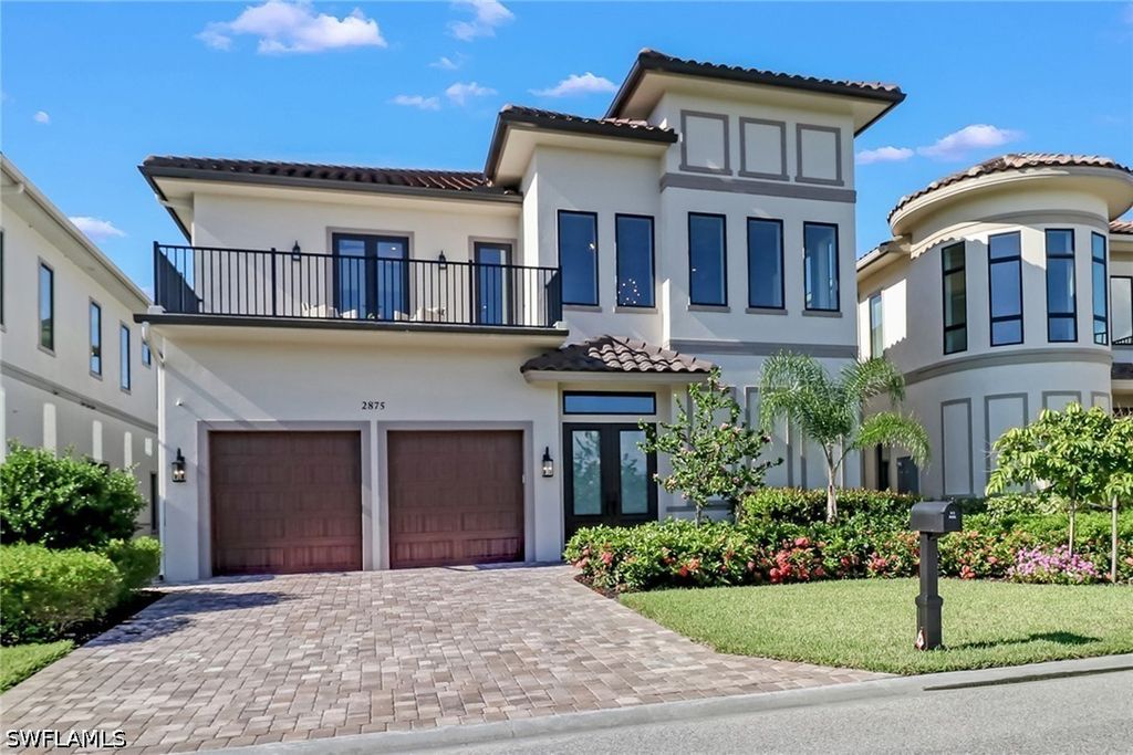 2875 Coco Lakes Dr, Naples