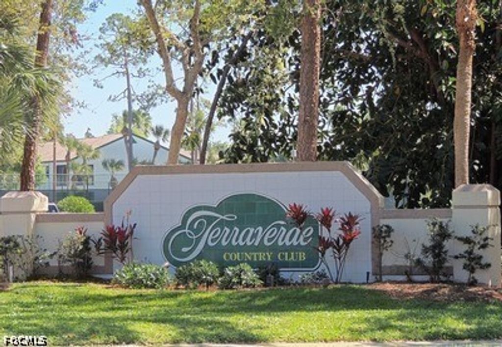 17250 Eagle Trce 1, Fort Myers