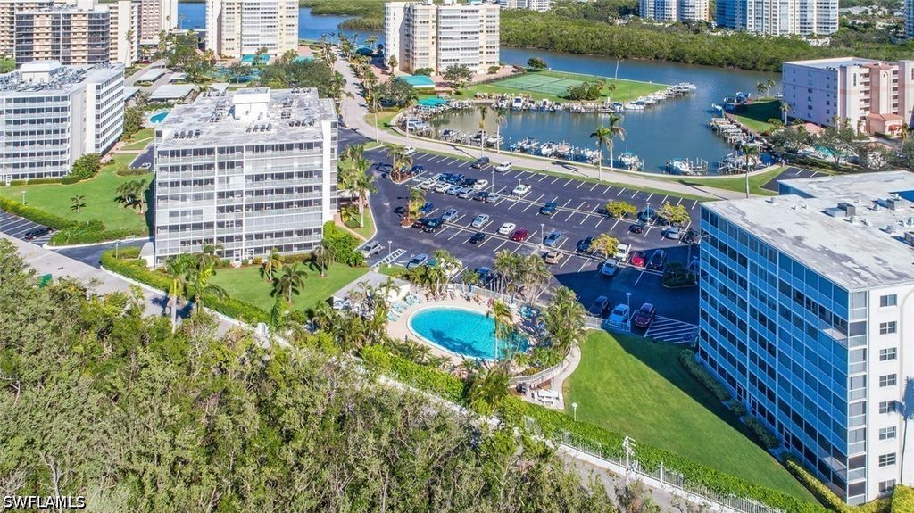 3 Bluebill Ave 610, Naples