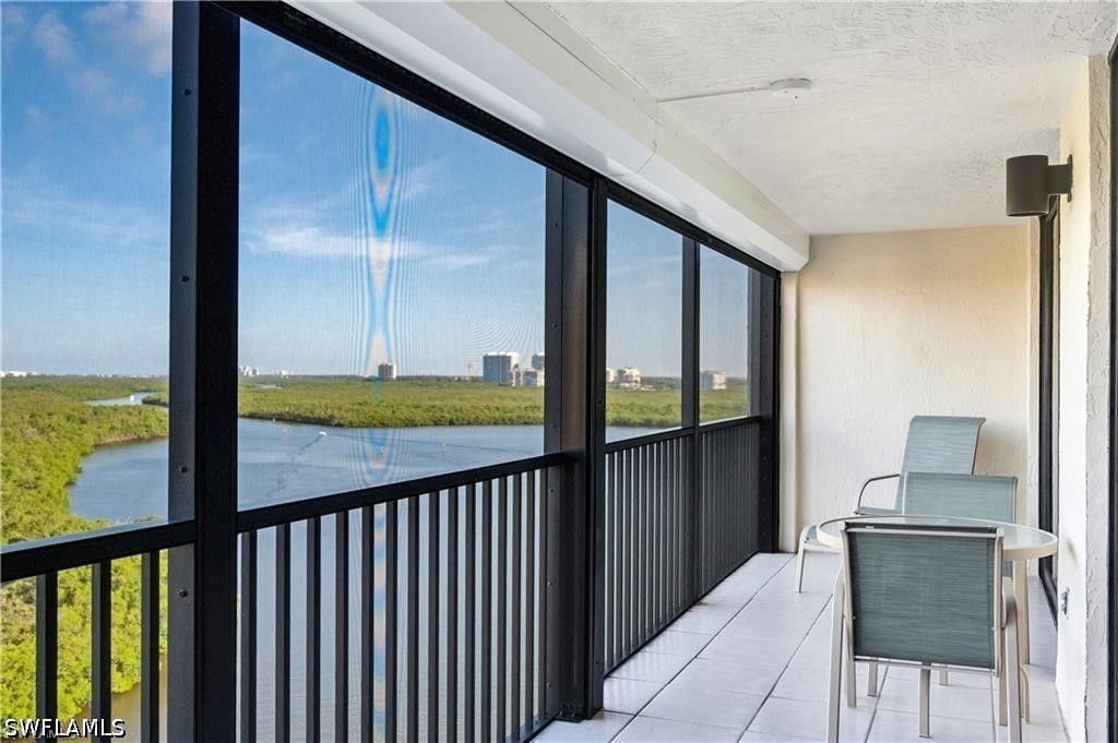 17 Bluebill Ave 904, Naples