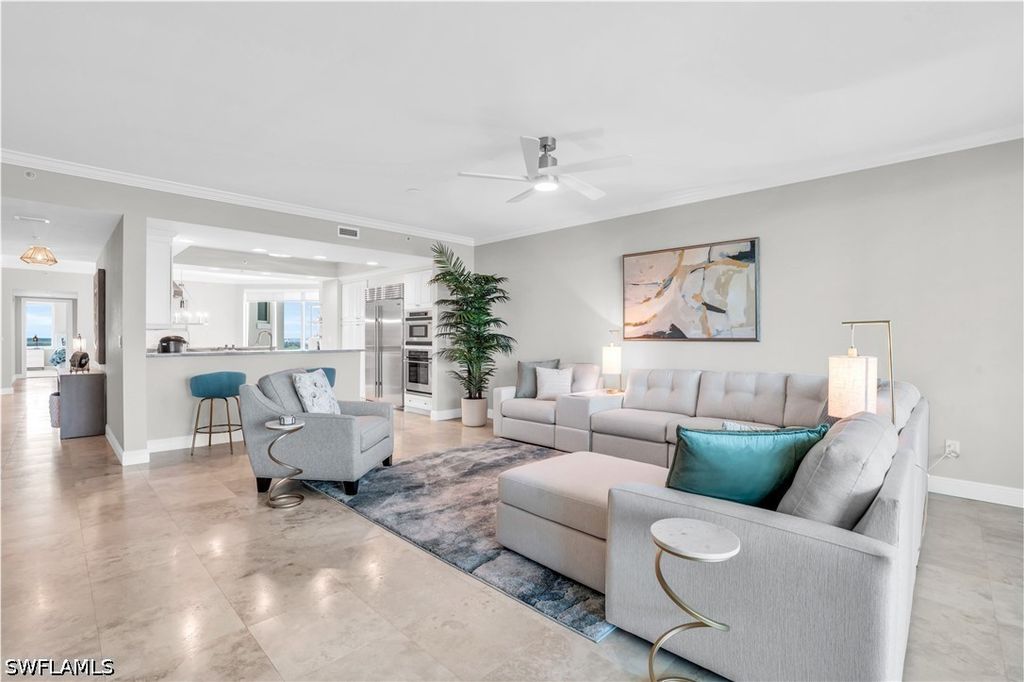 265 Indies Way 1404, Naples