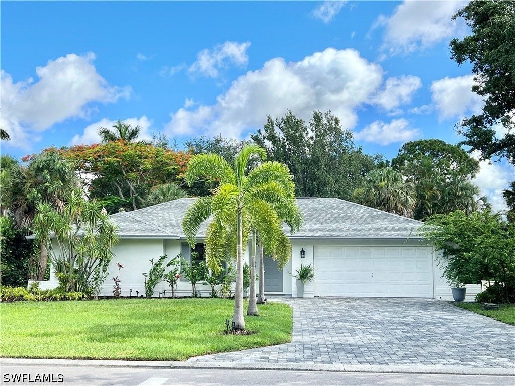 2499 River Reach Dr, Naples