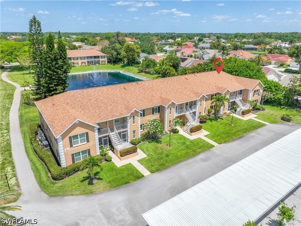 2050 W Crown Pointe Blvd C214, Naples