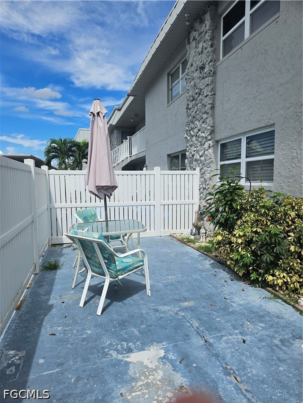 6777 Winkler Rd 168, Fort Myers