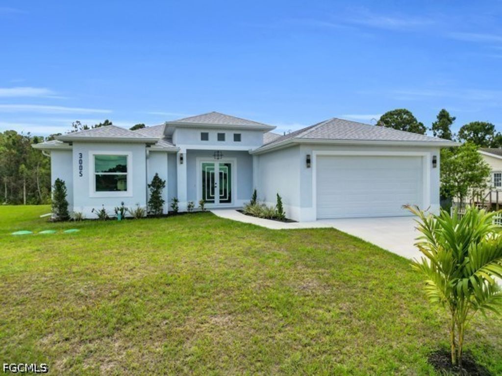 3005 52nd St W, Lehigh Acres