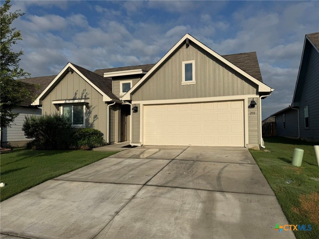 208 Ida Loop, Seguin